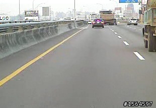砂石車在最內線(有圖)