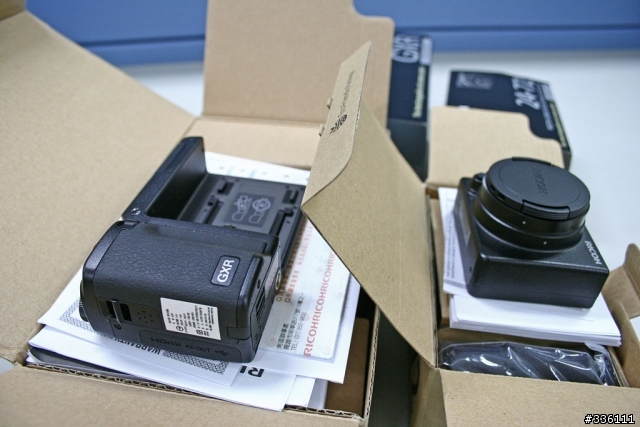 Ricoh GXR開箱開過頭(圖多)