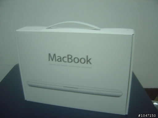 [非專業開箱-圖多] Macbook 小白快速開箱...圖片有點糊..