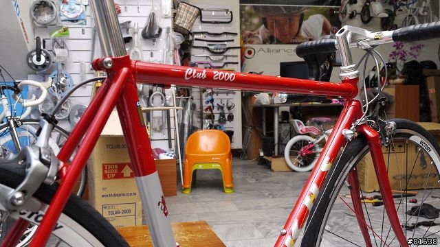 我的第一台公路車..KHS Club 2000 (紅色)