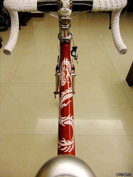 [開箱] 懷胎八月~女王的量身手工Colossi 鋼管車"RED DRAGON"
