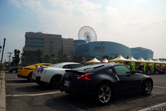 575、大黃蜂&R35 in夢時代