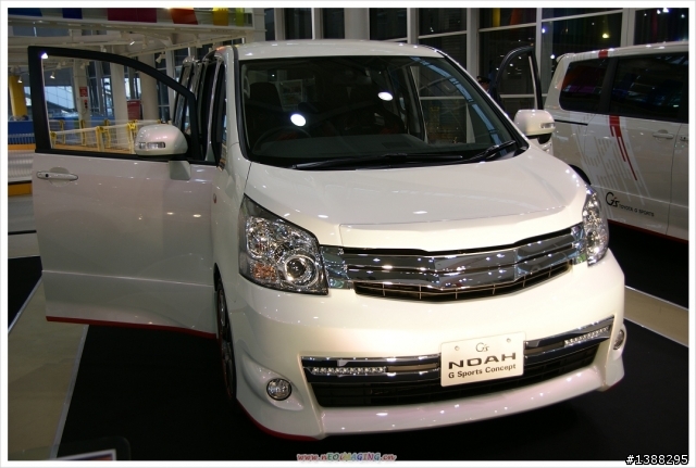 日本看到的RAV4
