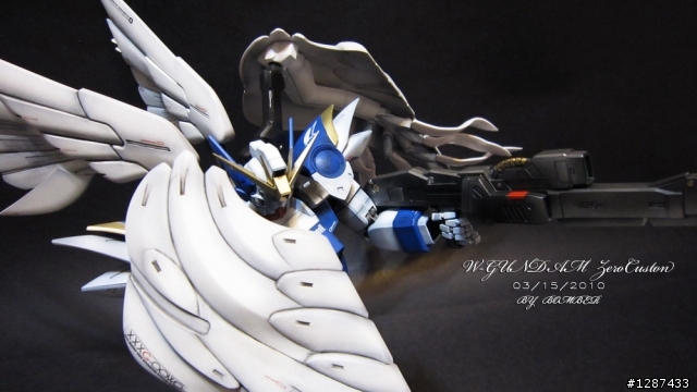 BOM小弟第四彈   PG-Wing GUNDAM Zero Custem  之嘔心泣血之作