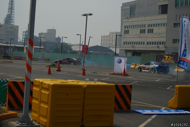 575、大黃蜂&R35 in夢時代