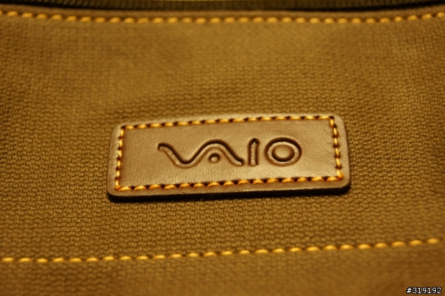 [開箱]Sony Vaio EB17 有夠衝動之開箱文