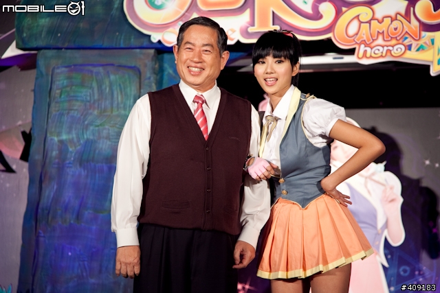 [採訪]豆花妹秀操槍術！《魔卡英雄Online》上市記者會