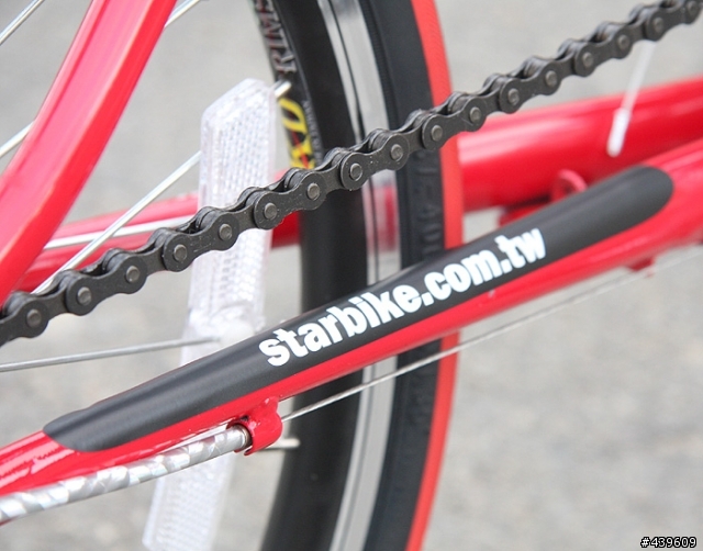 新手上路,這4台不知道該選哪台,懇請幫忙,謝謝!(STARBIKE S-T2B20吋21速折疊車6300元和【Global Force 】20吋24速折疊車5999元)