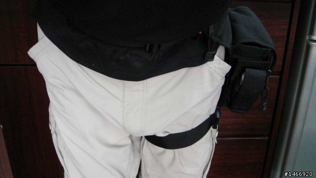 [開袋]不知是誰的......GUN縮小版...腿包