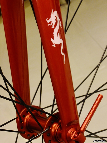 [開箱] 懷胎八月~女王的量身手工Colossi 鋼管車"RED DRAGON"