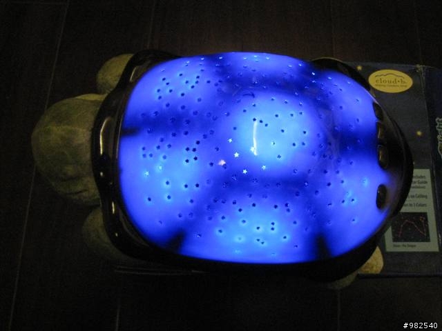 [開箱文] 神奇星光夜光小龜Cloud b Twilight Constellation Night Light