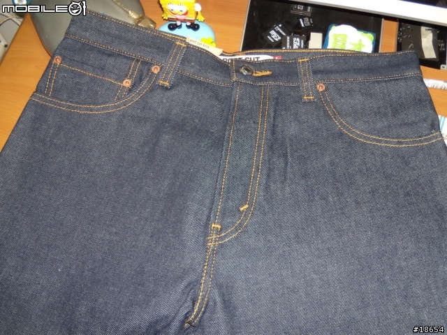 超值的 Levi's 517 靴型褲又出現了...