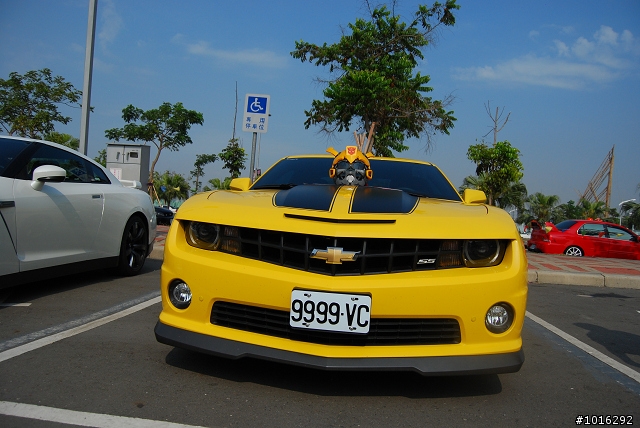 575、大黃蜂&R35 in夢時代