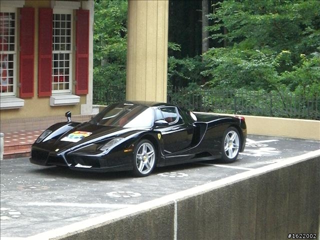 07年東京遇到的黑色Enzo