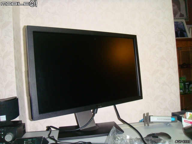 DELL U2711 台灣搶先開箱～～