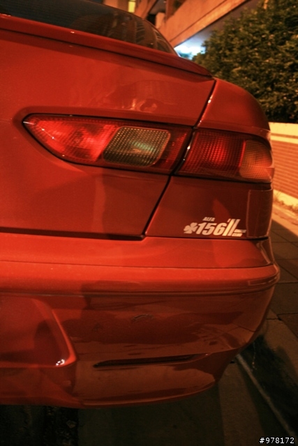 Red Alfa Romeo 156~