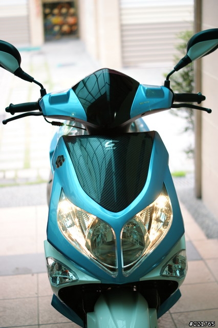 (開箱)PGO G-MAX 220 EFI 水藍白