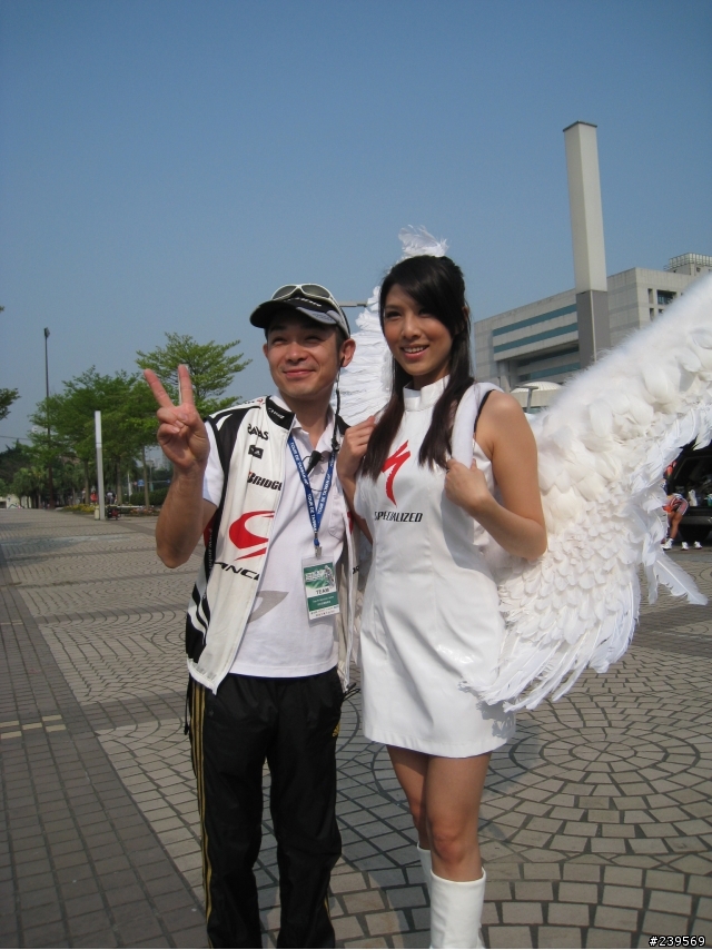 2010環台賽出現的美女^^大家來分享一下