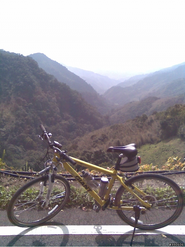 虎年首發-原路來回之爆累東眼山，初試Off Road~