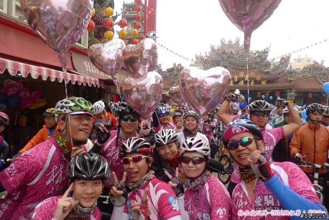 [分享]林北愛逗陣-2010媽祖萬人崇Bike（圖多）