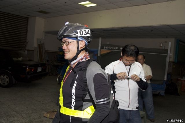 偷‧拍   2/27瘋300K選手英姿  選手們，敬請自行取用^^