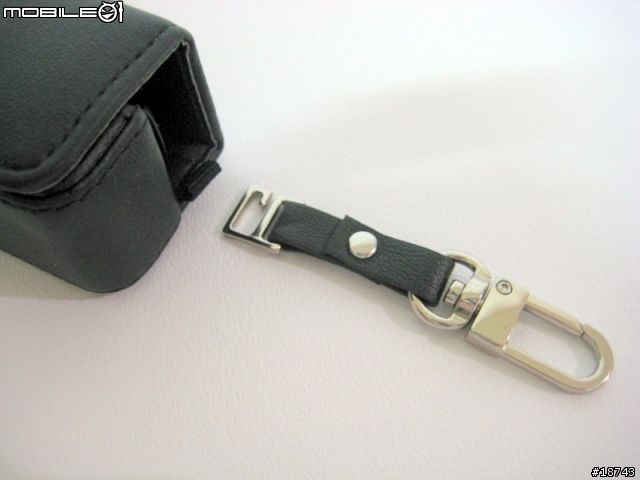 [分享] Plantronics Discovery 975 輕巧、時尚的藍牙耳機