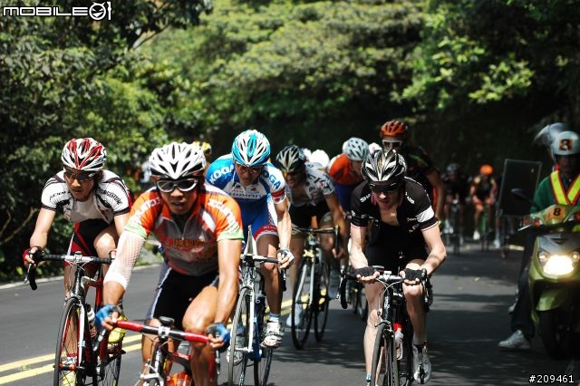 環台賽第6站第2登山點前1KM，PRO也是騎得很辛苦