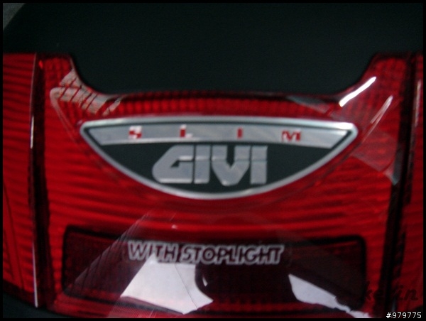[開箱]givi E230N 和 givi後架 on 我的小黃勁戰