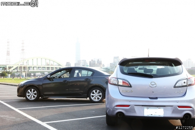 2010 New Mazda 3正點小妞外拍側拍第二發