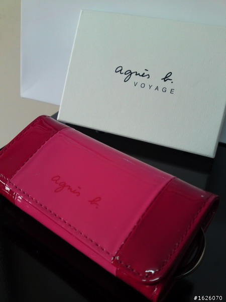[甜蜜開箱]agnes b 新春款閃亮小桃紅鑰匙包