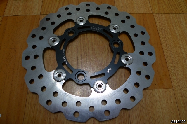 [七年老RV180 efi拉皮大改造 第一彈!]brembo輻卡+大螃蟹+arrow碳纖維管+BITUBO後避震!