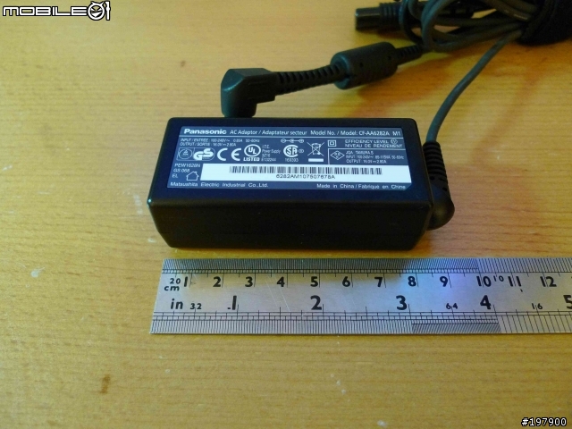 [開箱文] CF-S9JYKBDP 黑色訂製板(圖多...愼開)新增4G RAM 測試