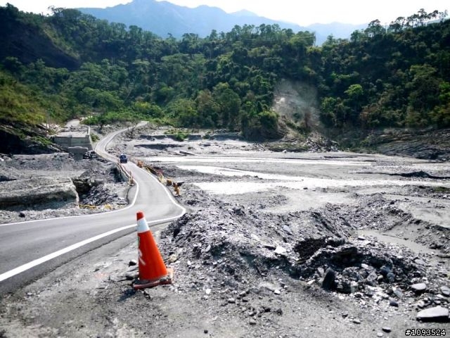 沙溪林道路不通,轉戰多納林道去!