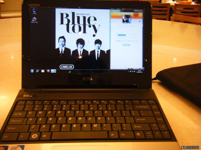 DELL INSPIRON 11z 簡單開箱