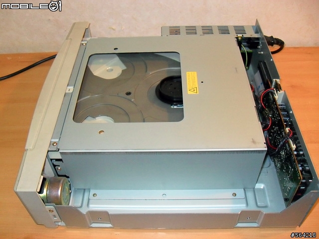 分享古物AIWA 3 DISK SCSI 光碟機
