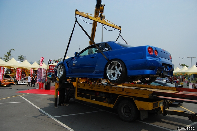 575、大黃蜂&R35 in夢時代