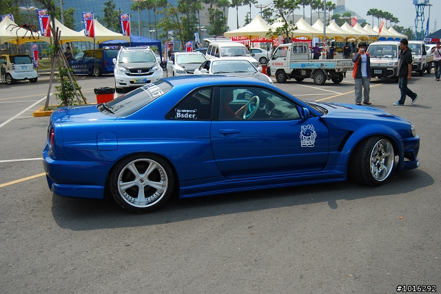 575、大黃蜂&R35 in夢時代