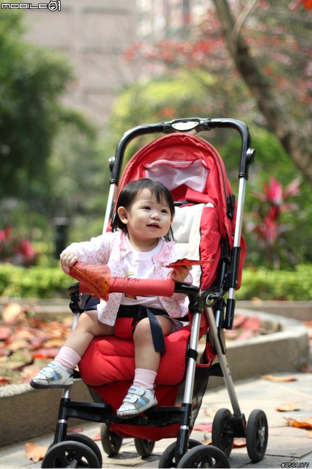 Canon 550D+50mm F1.4 戶外拍小孩