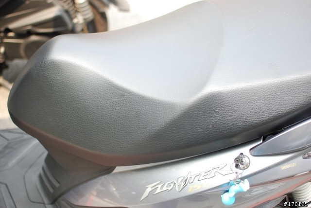 NEW FT 與 JP 車廂大小比較實測~ (買帽子前可以參考唷!)