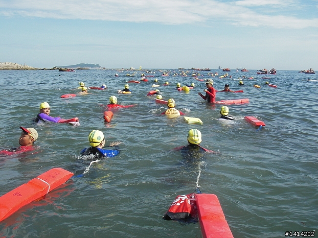 [海上長泳]影像發佈！~99/7/4(日)基隆外木山4000m海上長泳