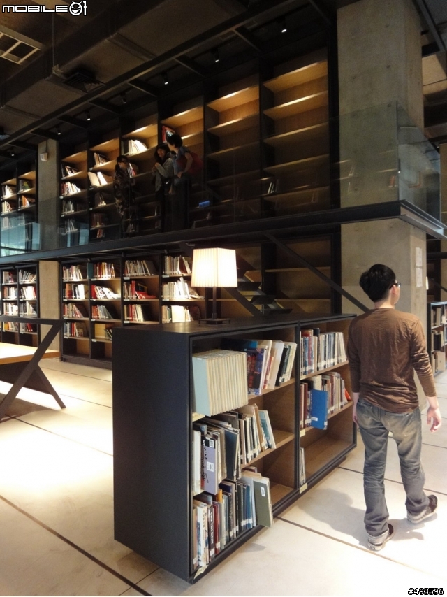 實踐大學新圖書館開箱文(圖多)!!!(啊箱勒= =)