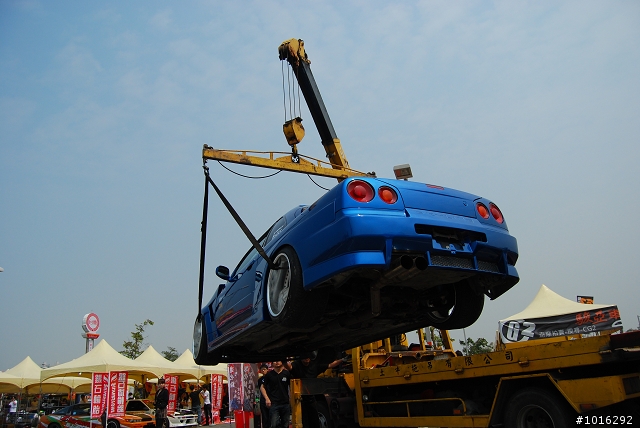 575、大黃蜂&R35 in夢時代