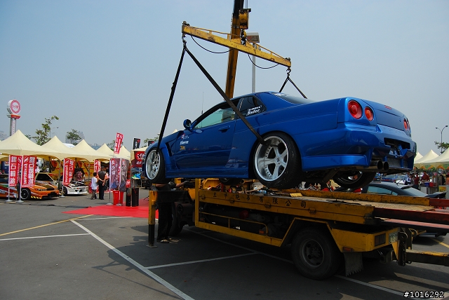 575、大黃蜂&R35 in夢時代