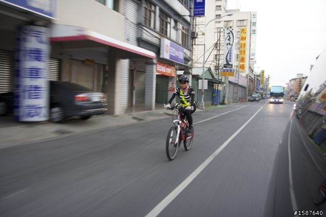 偷‧拍   2/27瘋300K選手英姿  選手們，敬請自行取用^^