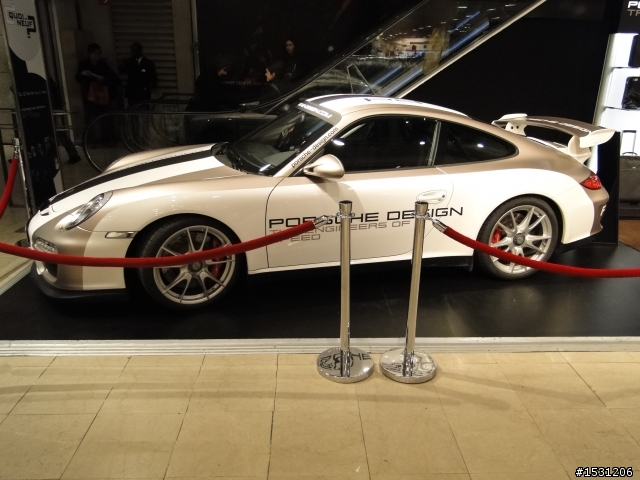 法國捕捉Porsche + 台灣捕捉R8尾燈