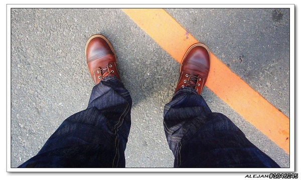 [分享]再開一箱Red Wing 8111 (附實穿圖)