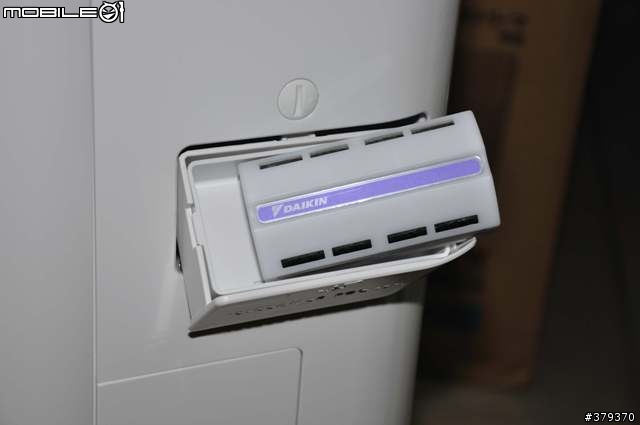 [開箱]大金閃流除加濕空氣清淨機 ACZ65K-W