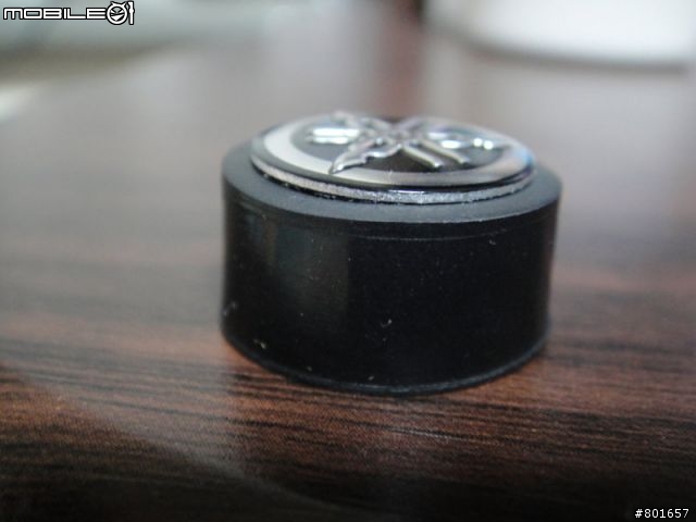 [分享] 新勁戰後扶手的四顆螺絲!