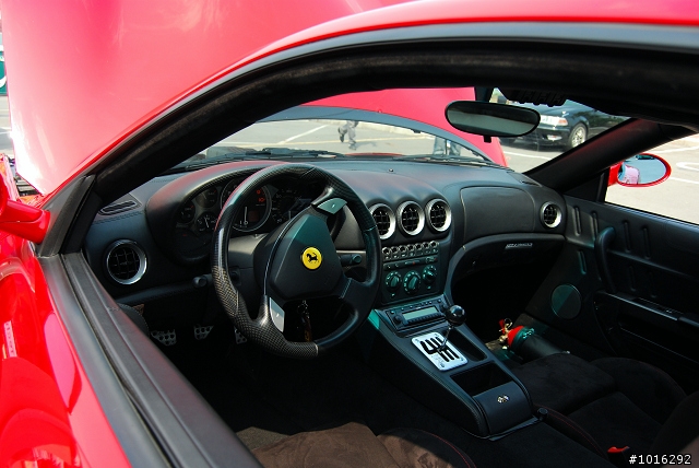 575、大黃蜂&R35 in夢時代