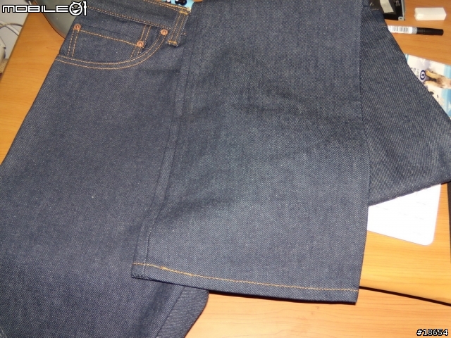 超值的 Levi's 517 靴型褲又出現了...